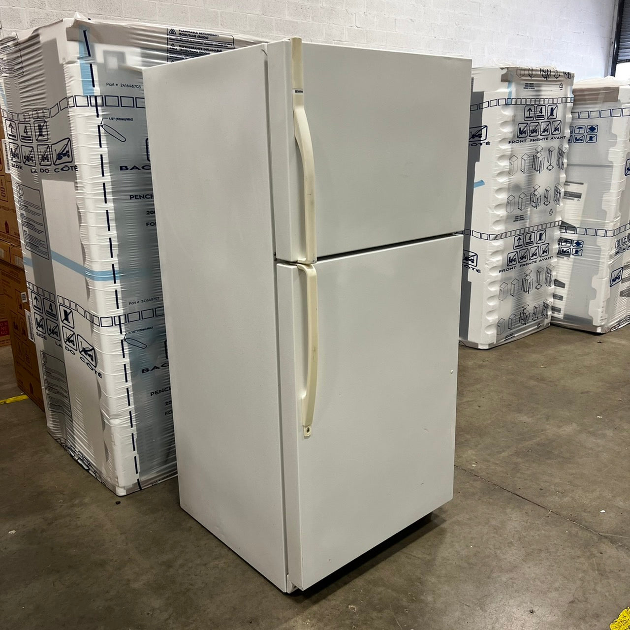 Kenmore Top and Bottom Refrigerator Kenmore Top and Bottom Refrigerator